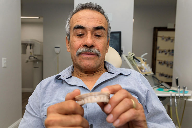 patient examining model for dental procedure within the dental practice